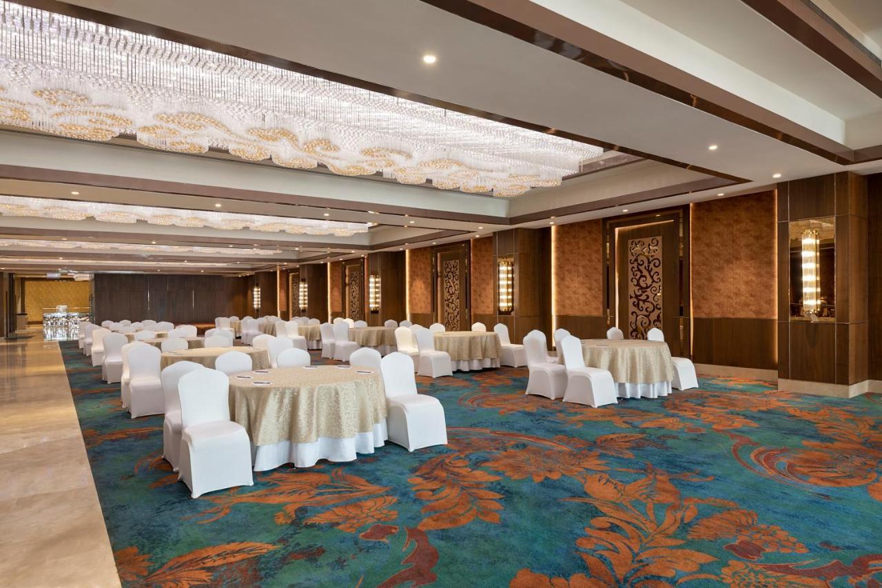 Hotel Radisson Blu Towers Kaushambi Delhi Ncr Ghaziabad Zewnętrze zdjęcie The Grand Ballroom