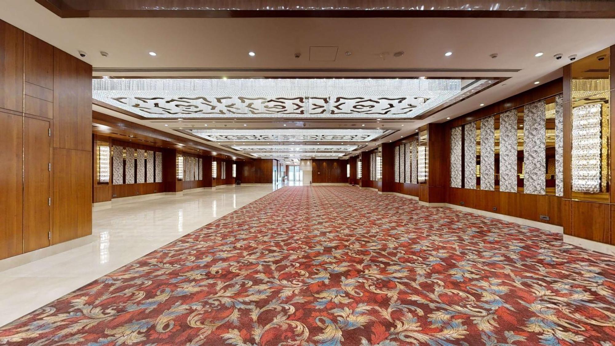 Hotel Radisson Blu Towers Kaushambi Delhi Ncr Ghaziabad Zewnętrze zdjęcie The interior of the National Museum of Malaysia