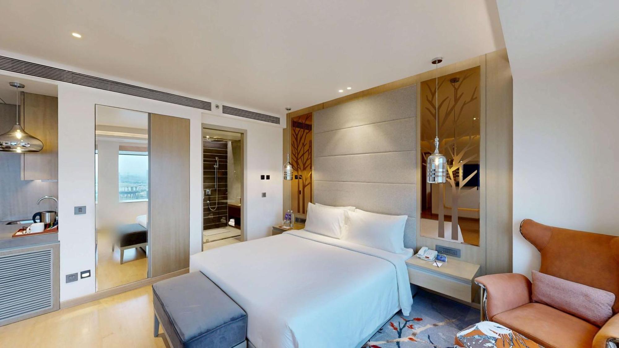 Hotel Radisson Blu Towers Kaushambi Delhi Ncr Ghaziabad Zewnętrze zdjęcie A bedroom at the hotel
